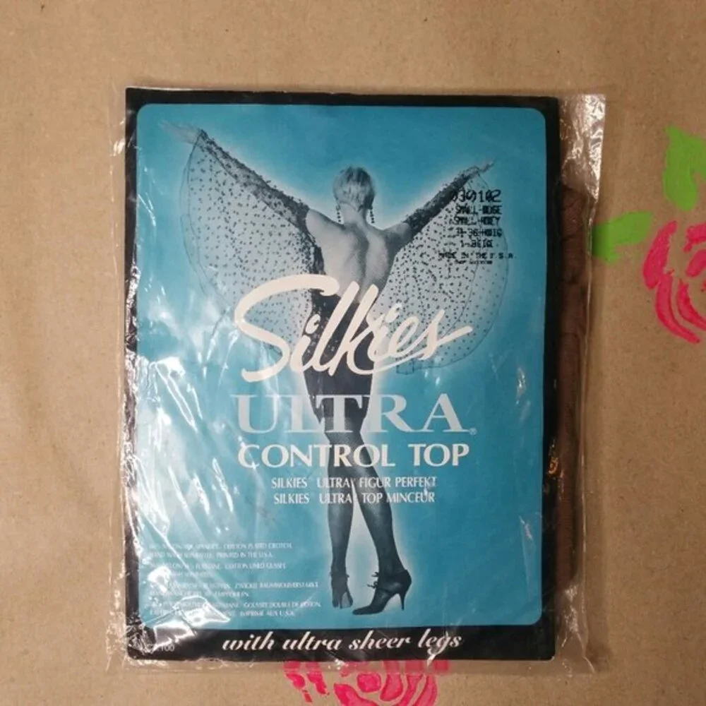 NEW Silkies Ultra Control Top Pantyhose Beige S